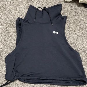Under Armer tank with drawstring size medium